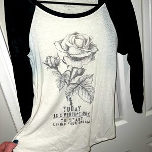 American Eagle baseball tee